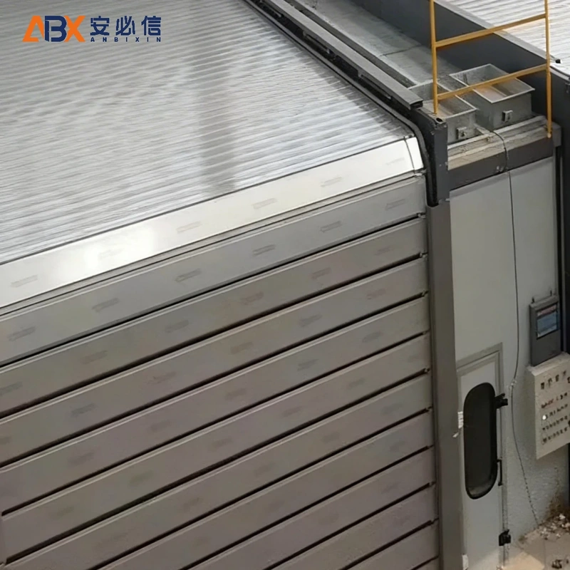 和田消防高速门